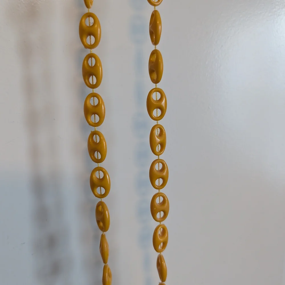 Vintage Strand Unique Mustard Yellow Necklace - Picture 4 of 6
